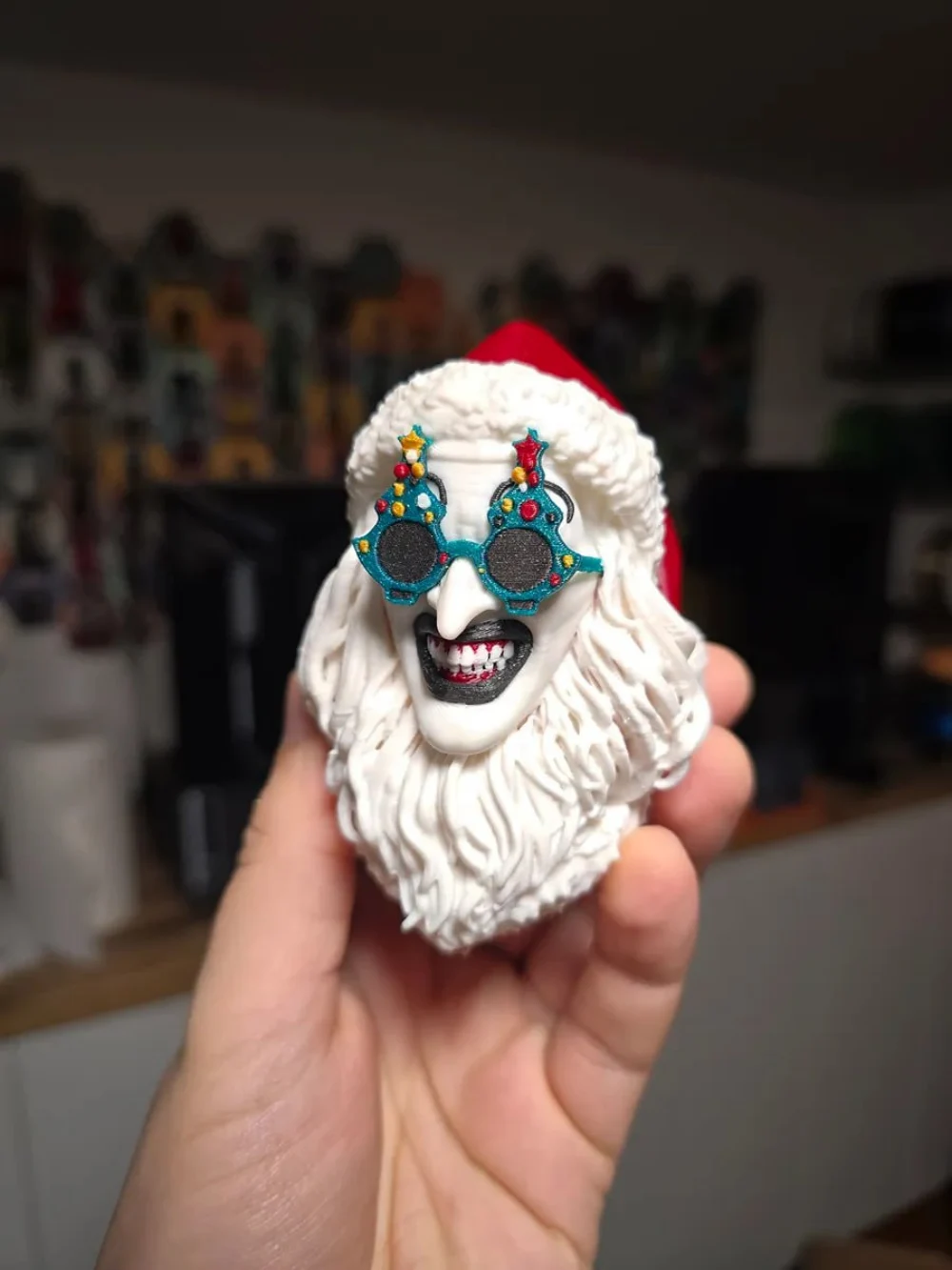 Wekster Art Ornament